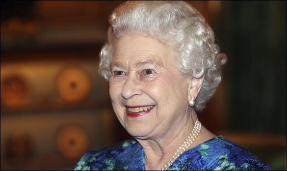 Nữ hoàng Elizabeth II vui khi nghe tin cháu trai trưởng sẽ cưới vợ