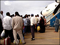 Багато заходів безпеки досі лишаються в силі