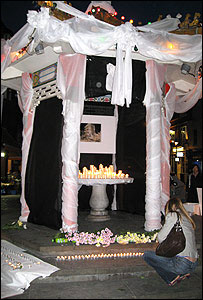 伦敦中国城四川地震悼念会