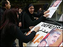 Hariri'nin cenazesini taşıyan ambulans