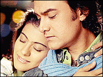 फ़ना का एक दृश्य