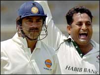 منوج پربھارکر اور منظور الہی 