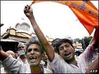 कालीघाट मंदिर के सामने पंडे