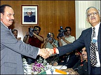 भारत पाकिस्तान के अधिकारी