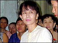 Ngoại trưởng EU kêu gọi Miến Điện thả bà Suu Kyi