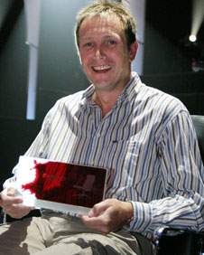 Emyr Rhys Jones, enillydd cyfres 2006