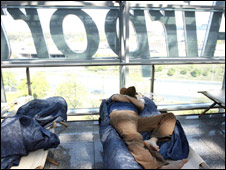 Pasajeros en el aeropuerto de Frankfurt