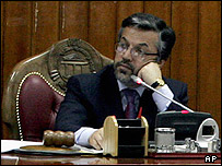 یونس قانونی