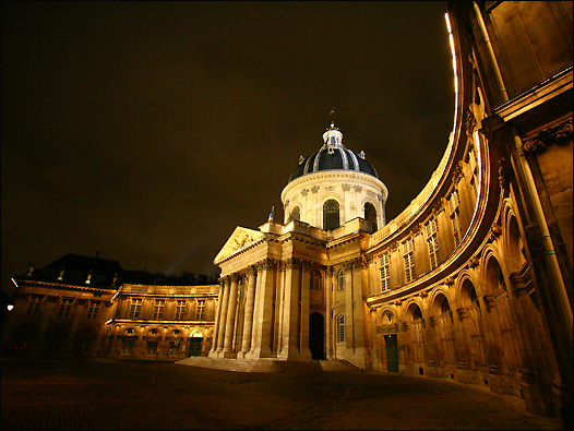 始建於17世紀的法蘭西學會是法國的學術權威機構。