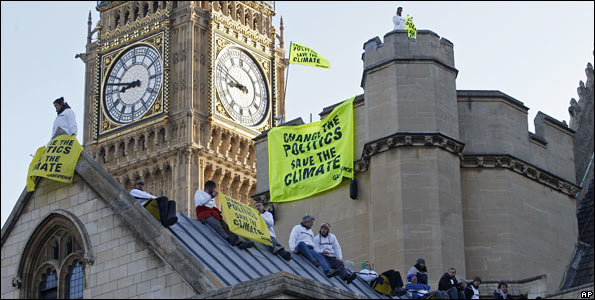 Climate_protest_at_UK_Parliament