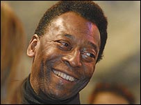 Pele huyền thoại bóng đá người Brasil