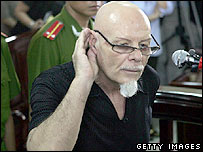 Gary Glitter tại tòa tháng 3/2006