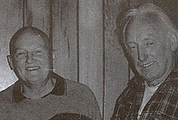 Richard Martin a Dai Gorwel, dau a fu'n gyfrifol am lwyfannu'r opera