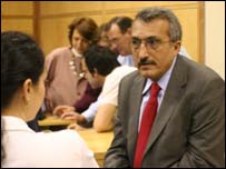 عباس ميلانی در گفتگو با دانشجويان پس از ارائه گفتار خود