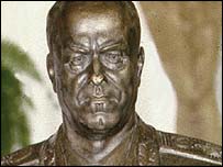 Zhukov là anh hùng nhưng cuộc đời cũng truân chuyên