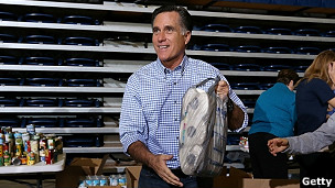 Ứng viên Romney trong buổi cứu trợ