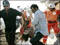 قانا میں مرنے والے دو بچوں کی لاشیں