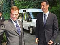 Bashar al-Assad (esq) e Dmitry Medvedev