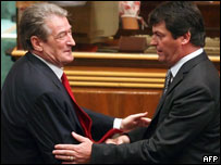 Berisha dhe Topi aps votimit në Kuvend