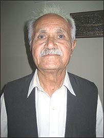 پروفېسر سيال کاکړ 