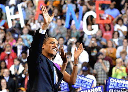 Barack Obama trên diễn đàn tại St Paul, Minessota, ngày 03/6/2008