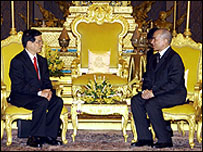 Hoàng thân Sihamoni tiếp chủ tịch Nguyễn Minh Triết