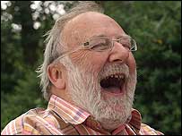 Get the latest sport - the Roger way! 