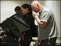 V Las Vegas hlasovali voliči dotykem na obrazovce