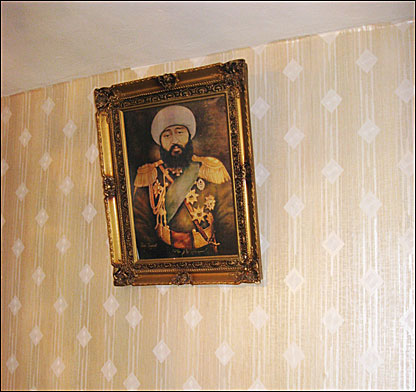 Амир Олимхон