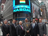 नैसडैक के अधिकारी निरुपम सेन के साथ