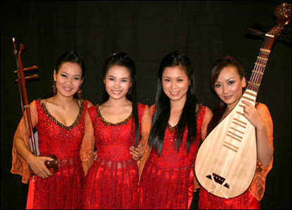 Nhóm mặt trời đỏ