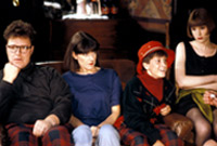 Cyfres gomedi 2 Point 4 children