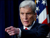 O senador republicano John Warner 