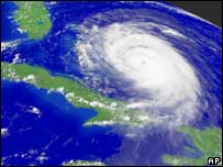 O furacão Frances no Caribe