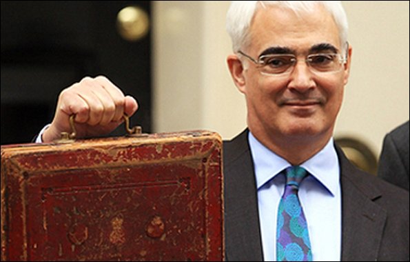 Chancellor Alistair Darling leaves 11 Downing Street to deliver his Budget