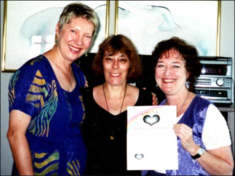 Three women 470