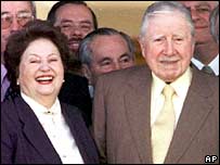 Lucia Hiriart e Augusto Pinochet