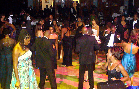 Crowd at the Barbados 40th Independence Dance