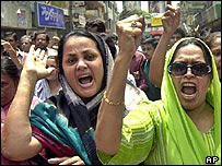 विपक्षी कार्यकर्ता