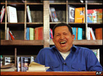 Hugo Chávez durante gravação de seu programa semanal