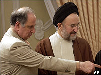 Ahmad Šalábí s íránským prezidentem Chatámím