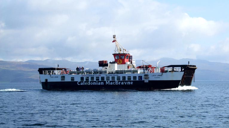 Bàt'-aiseig Loch Linnhe, a' seòladh eadar Tobar Mhoire agus Cille Chomhain