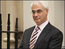 Bộ trưởng Tài chính Alistair Darling