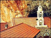 ग्रीस में एक मठ