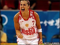 Americana Becky Hammon jogando pela Rússia