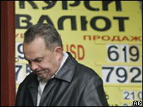 Man counts his cash in Ukraine