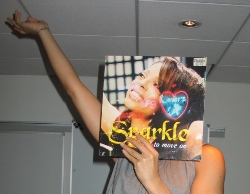 Jenna G brings vinyl to life....her Sleeveface contribution.