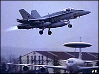 İtalya'daki Aviano askeri havaalanı