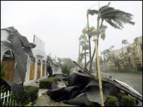 Naples, Flórida, durante a passagem do furacão Wilma