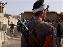 Afganistan'da Amerikalı ve Afgan askerler